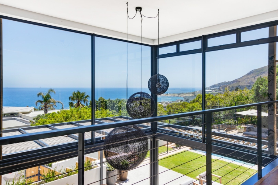 To Let 4 Bedroom Property for Rent in Bakoven Western Cape